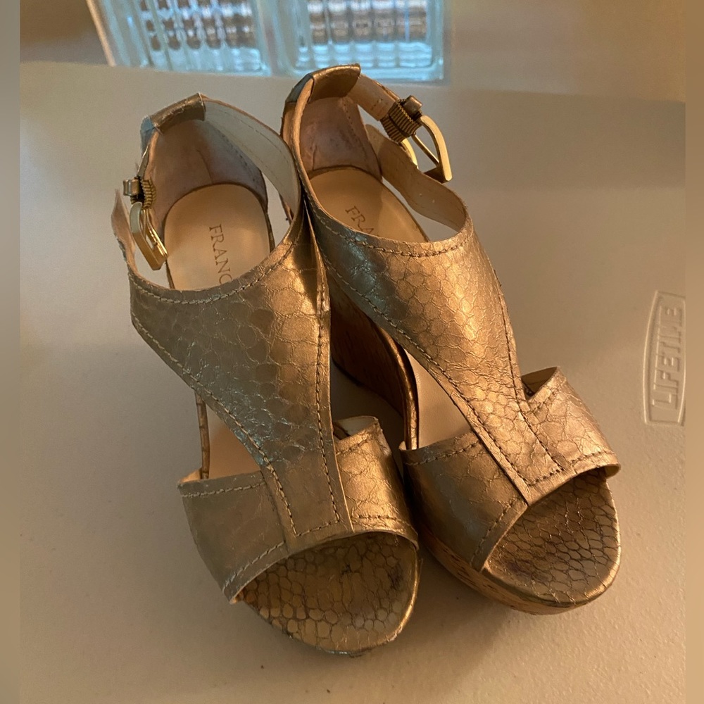 Franco Sarto gold colour sandals, wedge size 5,5
